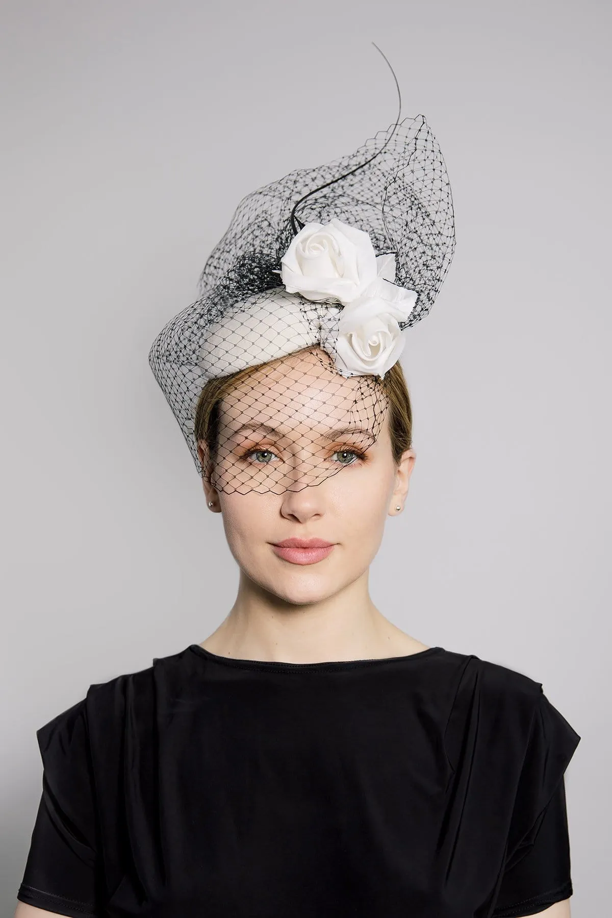Veiled Hat - Selene