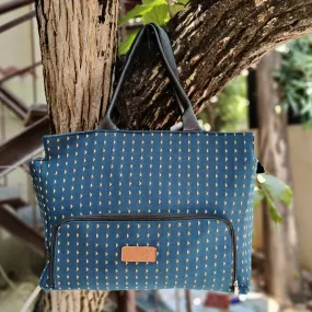 Versatile partition tote Blue With Triangle Design