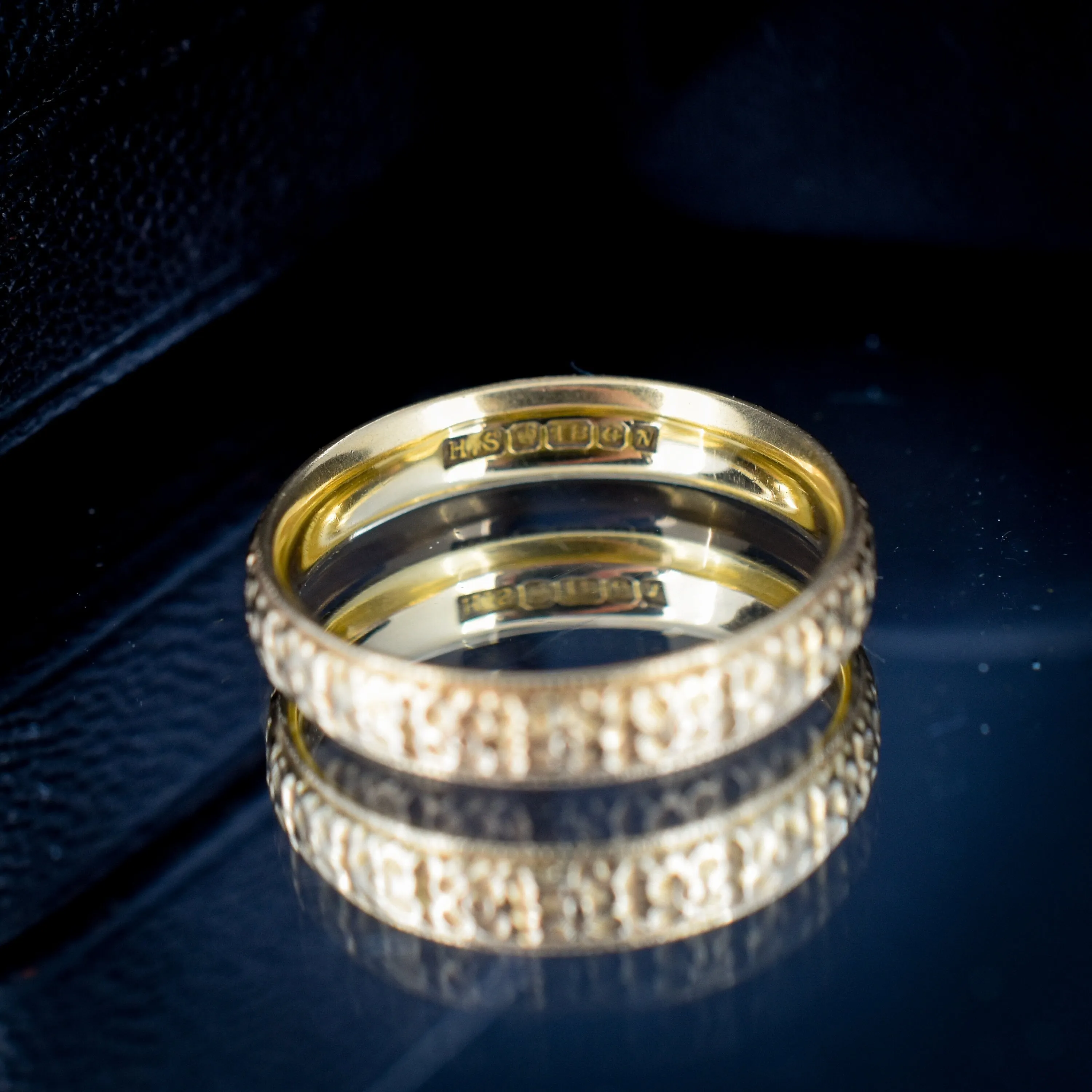 Vintage 18ct Gold Floral Fancy Patterned Wedding Band Ring | Dated 1987