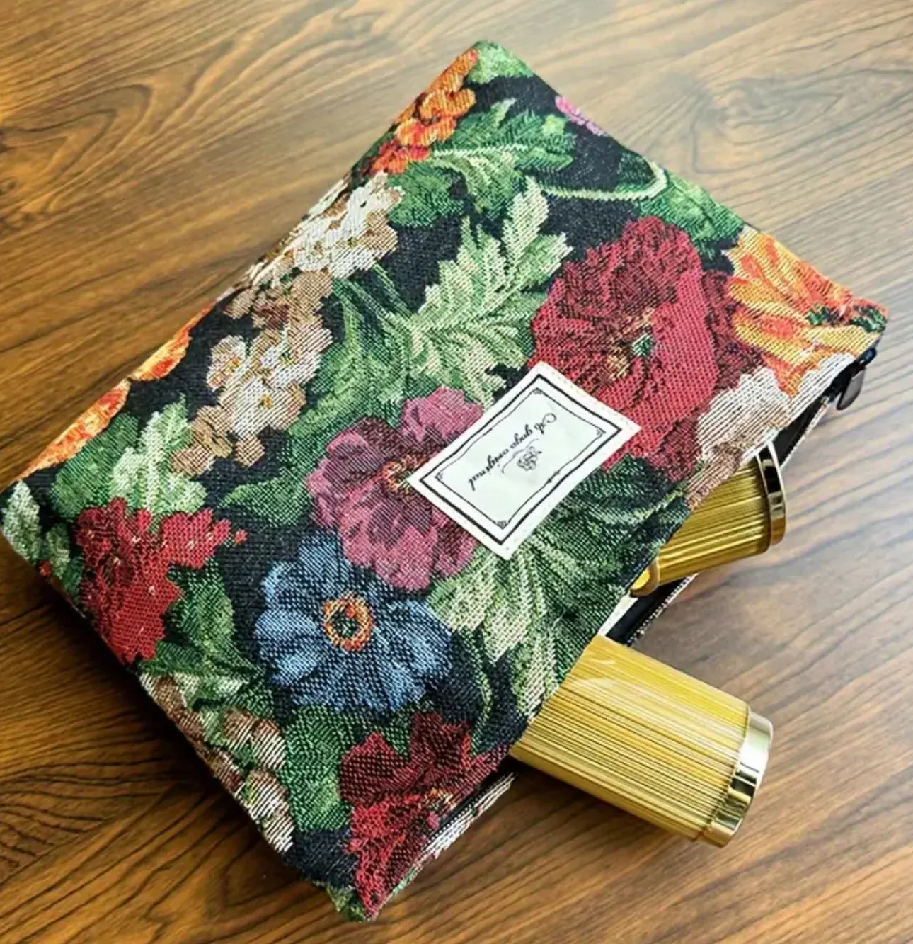 Vintage Floral Makeup Bag Textured Fabric Handbag Travel Skincare Storage Bag Toiletry Bag, Retro Style