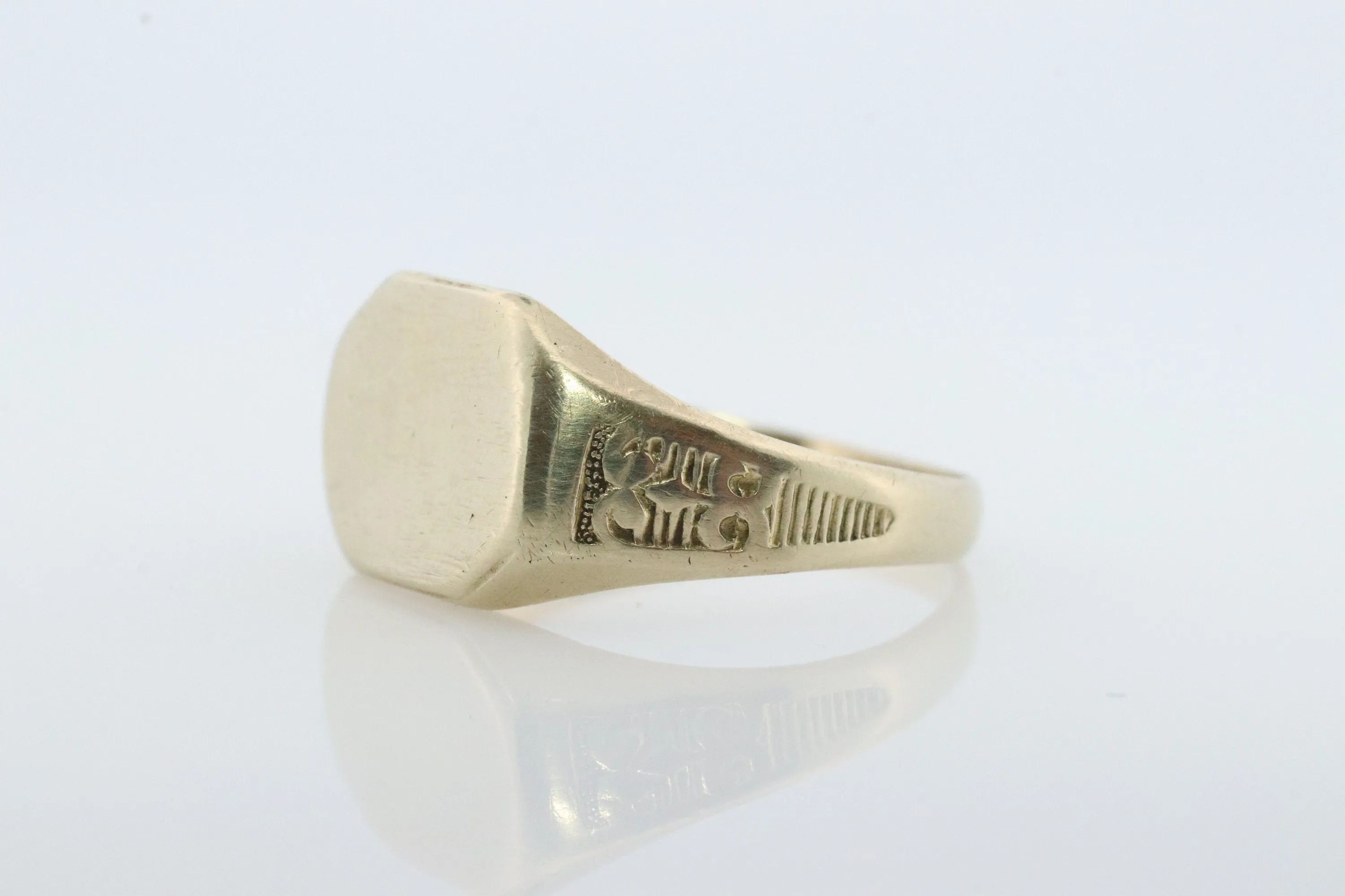 Vintage Signet Ring. 10k Yellow gold. Blank Flat Signet ring for Initials. Engravable Signet ring. st(62)