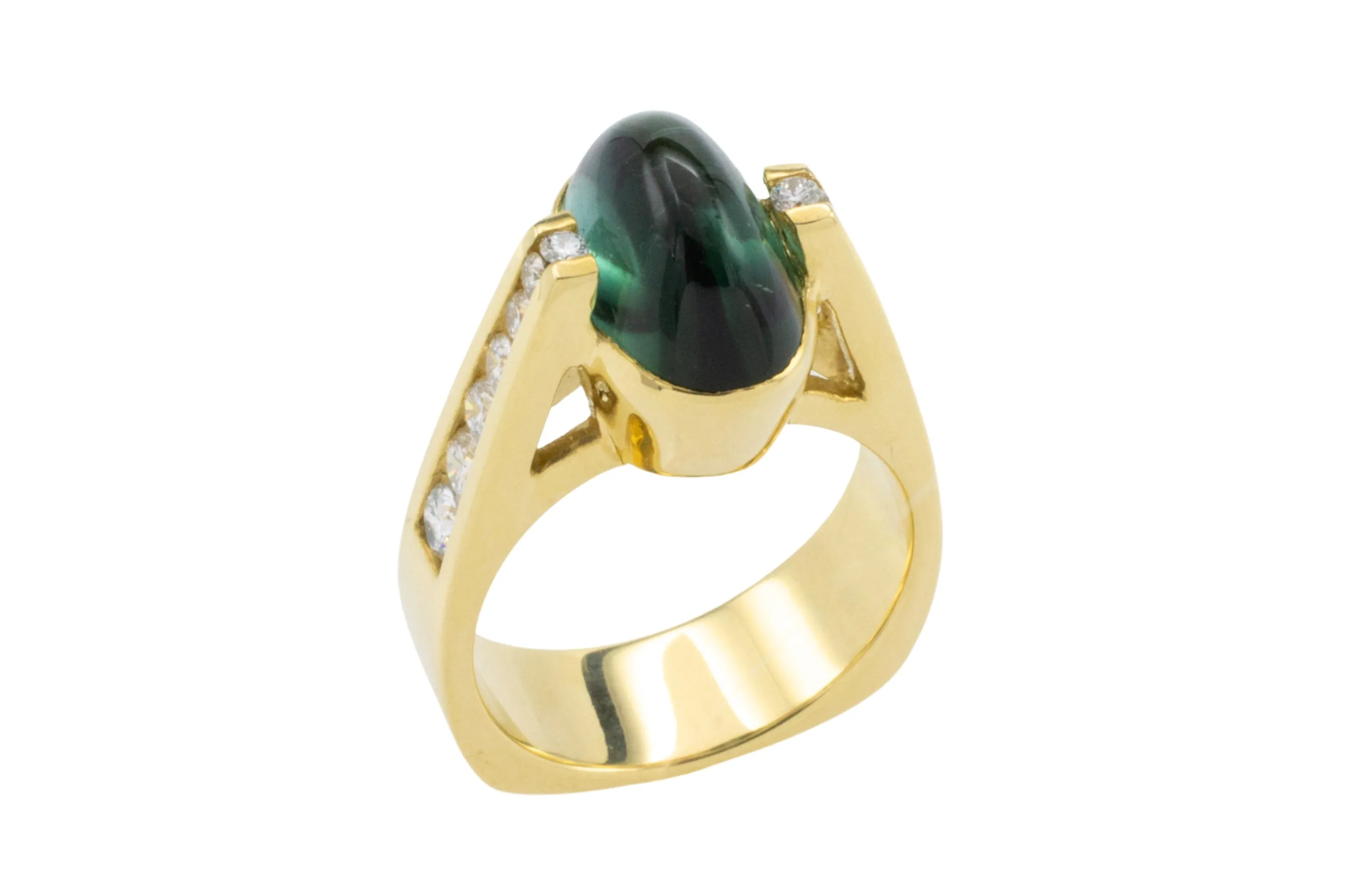 Vintage tourmaline and diamond ring in 18 carat gold