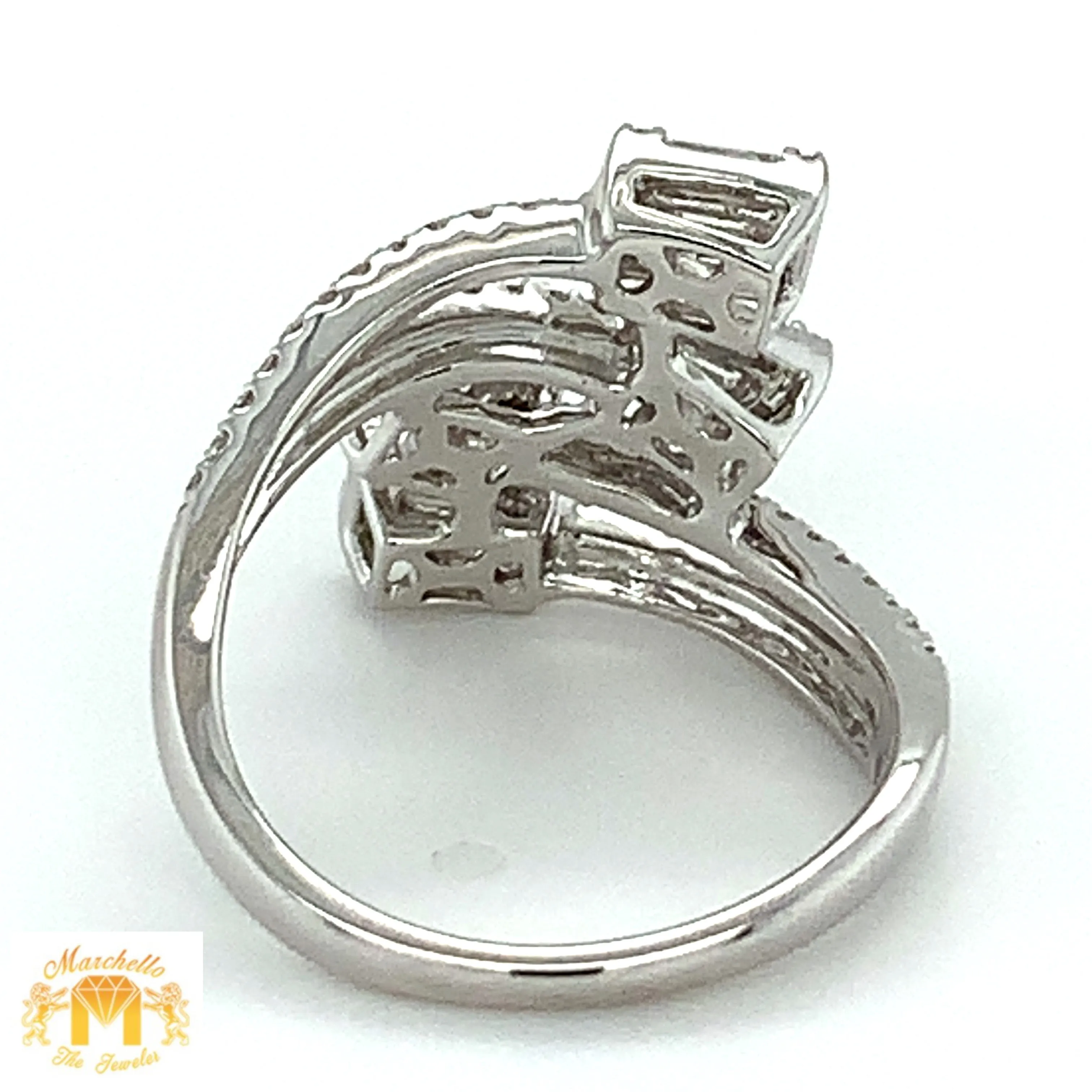 VVS/vs high clarity Diamonds set in a 18k White Gold Quadruple rectange Ladies` Diamond Ring